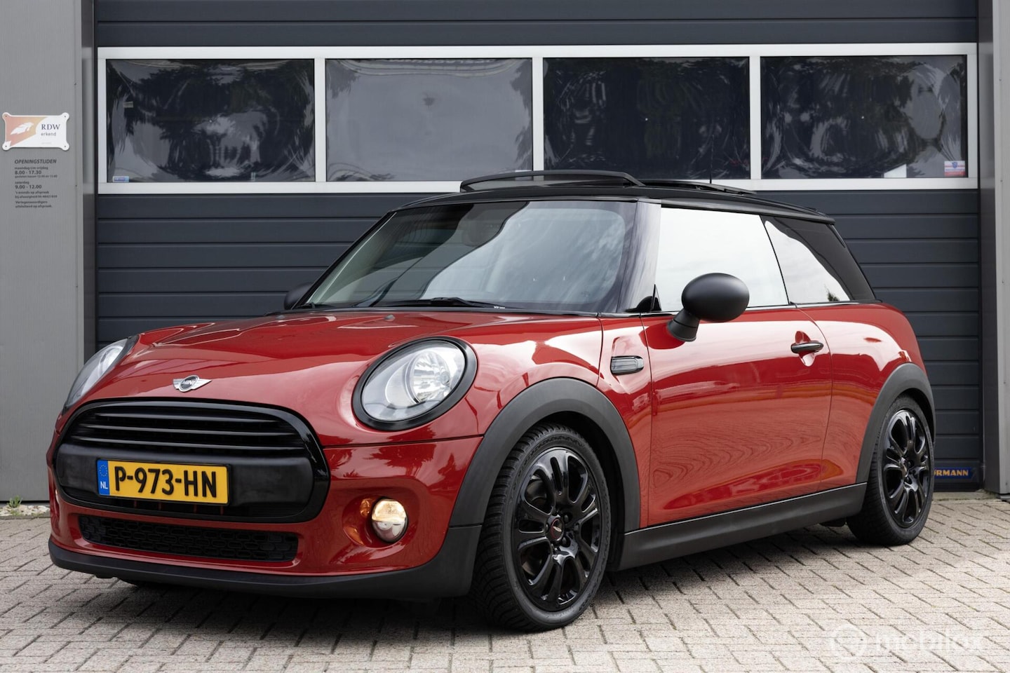 MINI 3-Deurs - 1.2 One Business PANO NAVI CRUISE 17'' - AutoWereld.nl