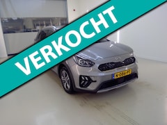 Kia Niro - 1.6 GDi Hybrid DynamicPlusLine+Leder+breed-Navigatie+camera+stoel&stuur-verw+ = DECEMBER 2