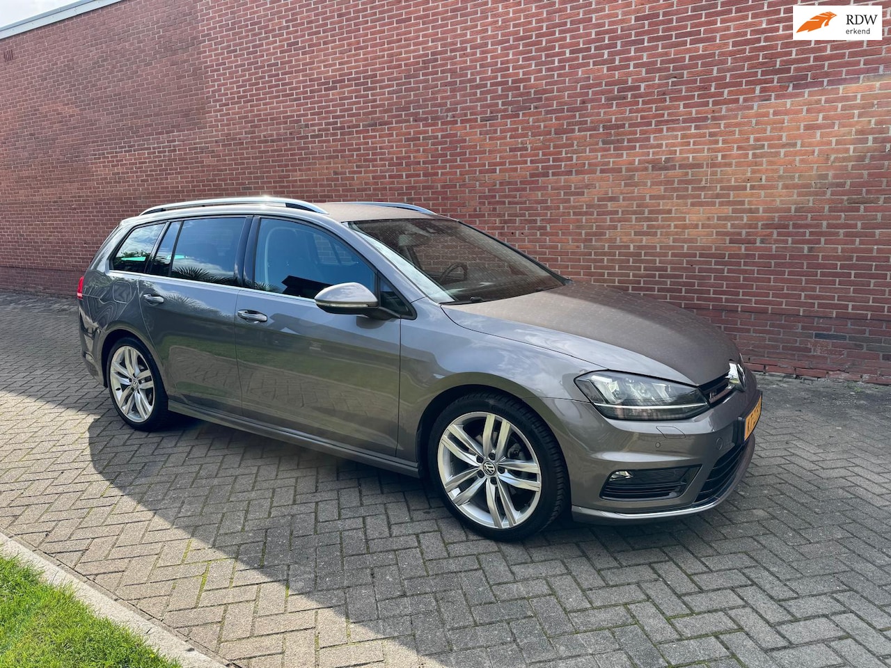 Volkswagen Golf Variant - 1.4 TSI R-Line Navi Clima Xenon Cruise - AutoWereld.nl