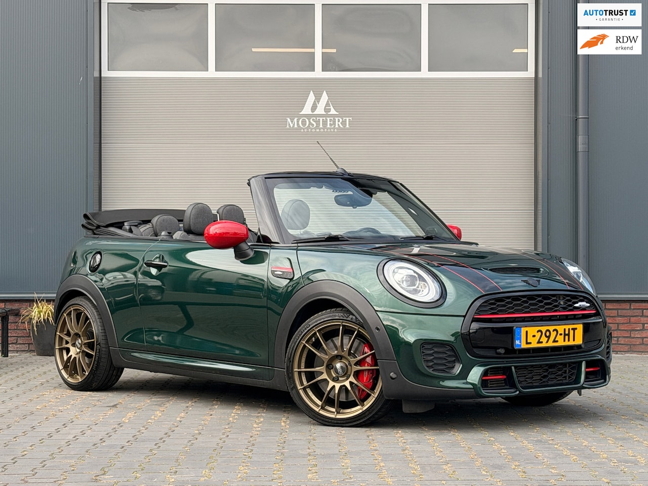 MINI Cabrio - 2.0/231pk John Cooper Works Chili|JCW uitlaat|Automaat|Cabrio|Stoelverw.|OZ Racing|H&K|Cam - AutoWereld.nl