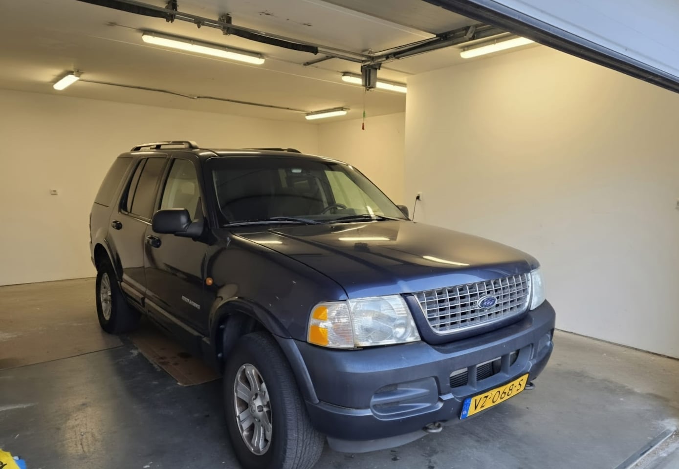 Ford Explorer - 4.0 V6 Automaat | LPG-G3 | Grijs Kenteken & Youngtimer | APK 2027 | Marge | - AutoWereld.nl