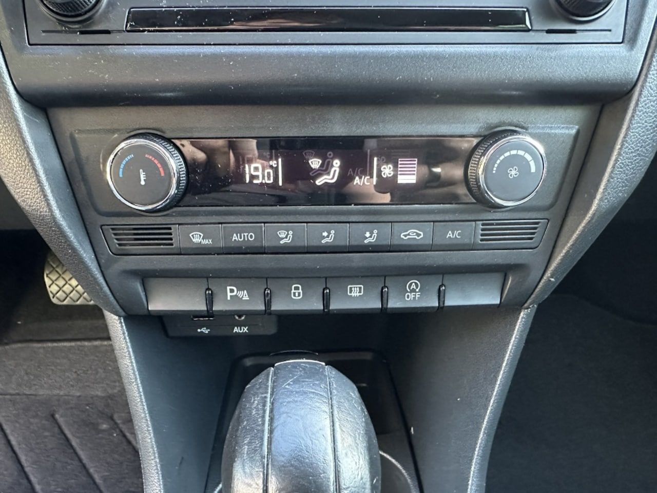 SEAT Toledo - 1.4 TSI FR DSG Aut.