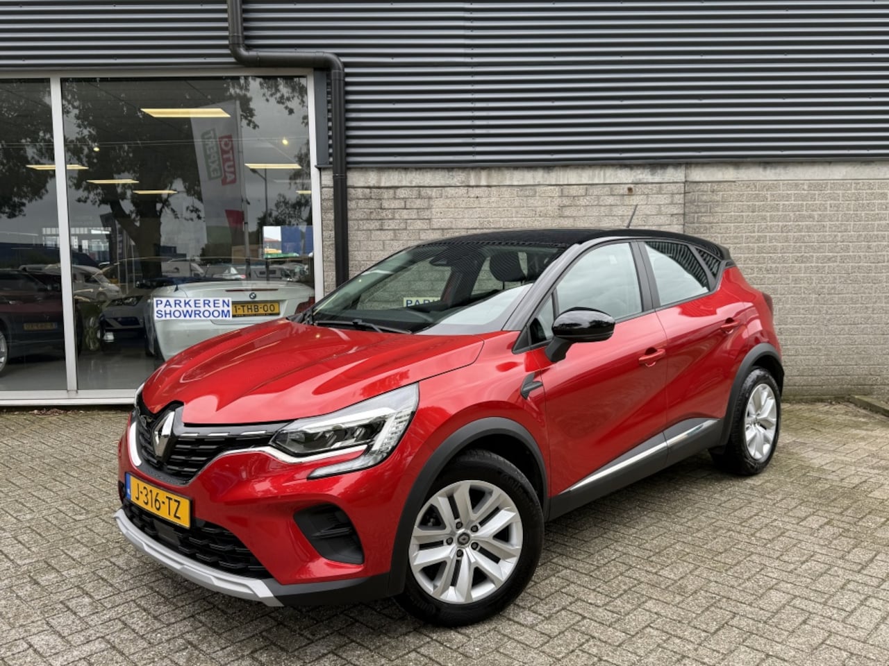 Renault Captur - 1.0 TCe Zen DAB/LED/CARPLAY - AutoWereld.nl