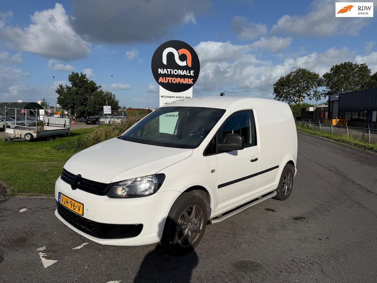 Volkswagen Caddy - 1.6 TDI | 2012 | Diesel | Handgeschakeld | EURO 5 | APK - AutoWereld.nl