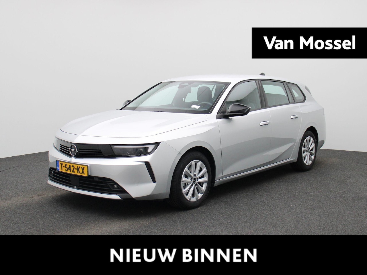Opel Astra Sports Tourer - 1.2 Edition Trekhaak | Navi | LMV | Cruise | PDC | voorstoelen in hoogte verstelbaar - AutoWereld.nl