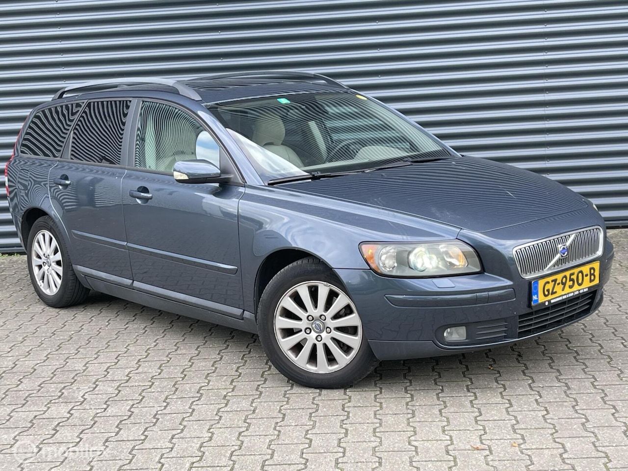 Volvo V50 - 2.4i | optisch Opknapper | technisch 100% - AutoWereld.nl