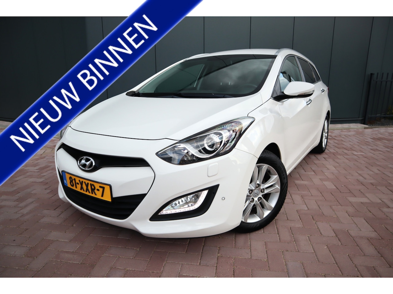 Hyundai i30 Wagon - 1.6 GDI i-Catcher Leder Navigatie Camera Xenon Trekhaak - AutoWereld.nl