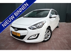 Hyundai i30 Wagon - 1.6 GDI i-Catcher Leder Navigatie Camera Xenon Trekhaak