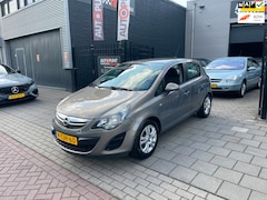 Opel Corsa - 1.2-16V Berlin 3e Eigenaar Trekhaak Airco NAP APK