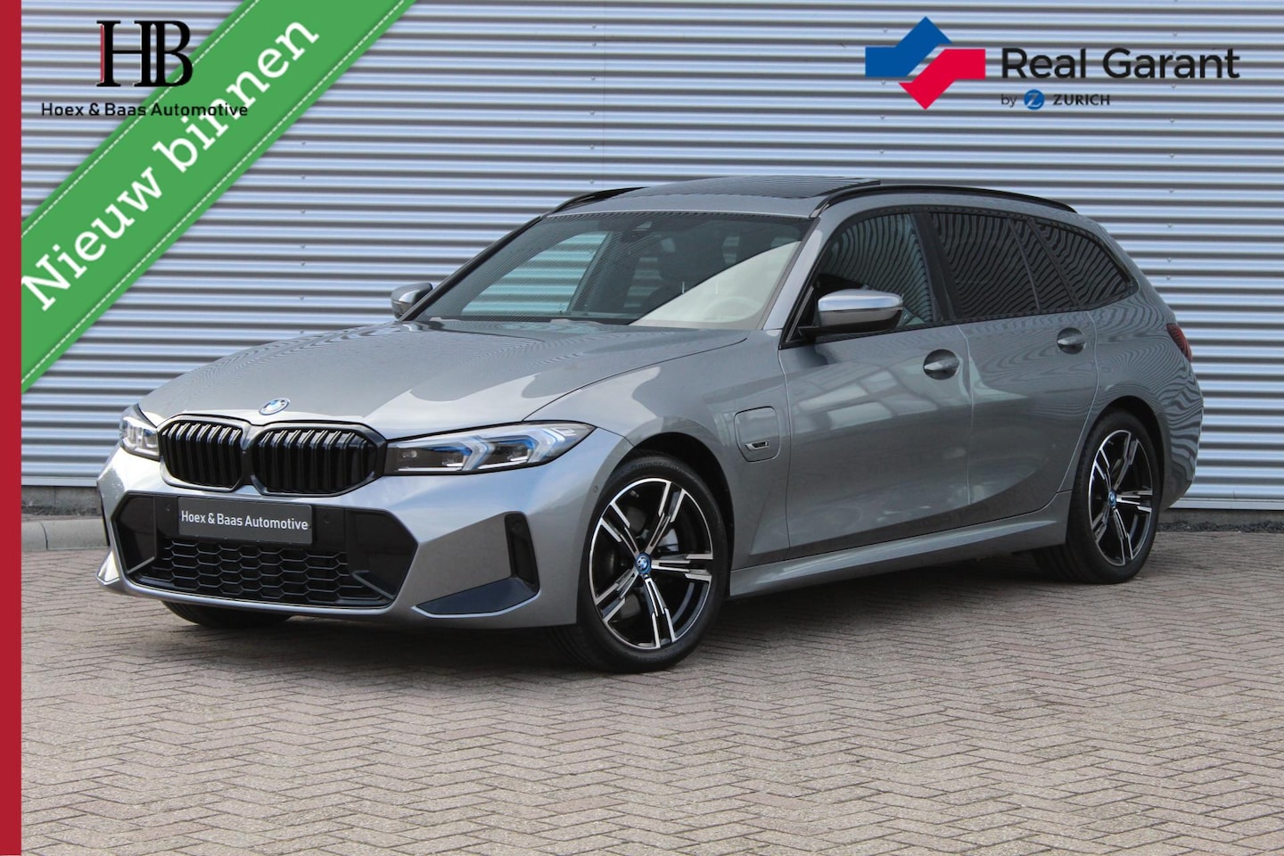 BMW 3-serie Touring - 320e M-Pakket/Pano/Trekhaak/Camera/Facelift - AutoWereld.nl