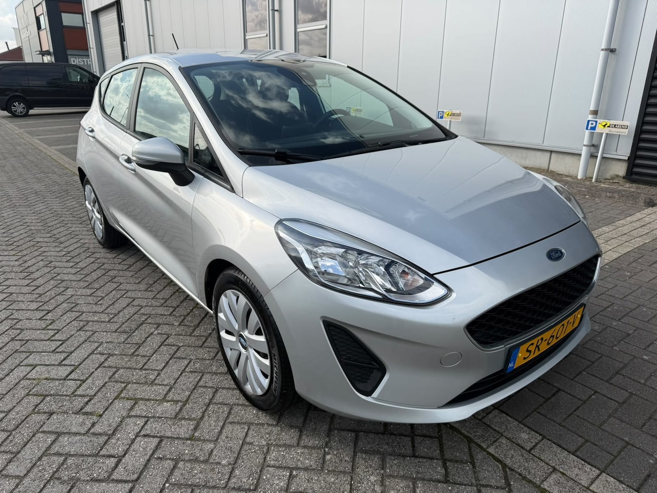 Ford Fiesta - 1.1 Trend Navigatie | Climate Control | 2 Sleutels APK / NAP / - AutoWereld.nl