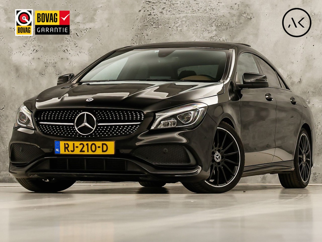 Mercedes-Benz CLA-Klasse - 180 AMG Sport Automaat (PANORAMADAK, GROOT NAVI, BRUIN LEDER, CAMERA, STOELVERWARMING, SPO - AutoWereld.nl