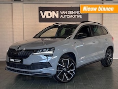 Skoda Karoq - 1.5 TSI Sportline Business Trekhaak Stoel- en stuurverw 19''