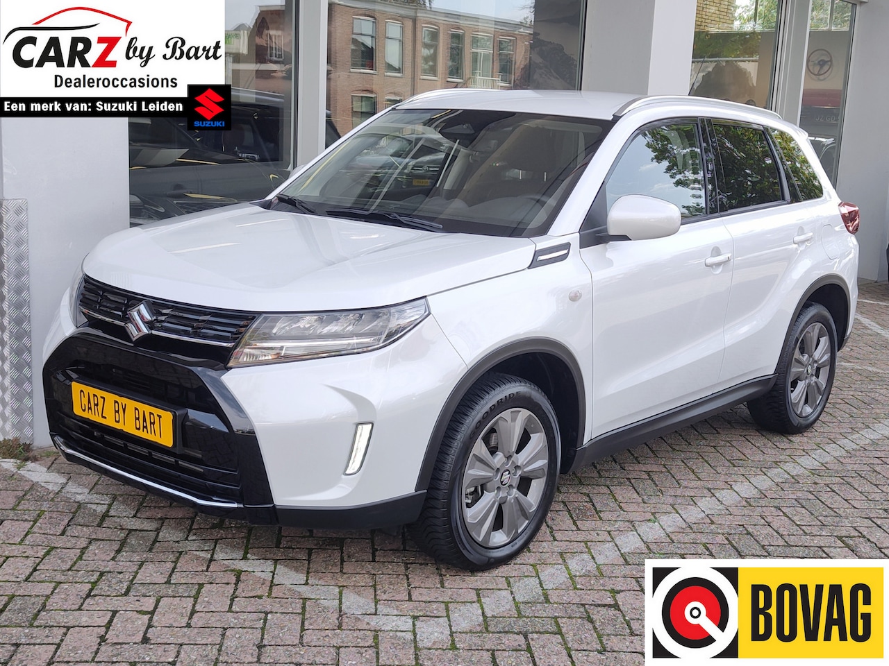 Suzuki Vitara - 1.4 BOOSTERJET SMART HYBRID SELECT Keyless | Camera | Stoelverwarming | Navi - AutoWereld.nl