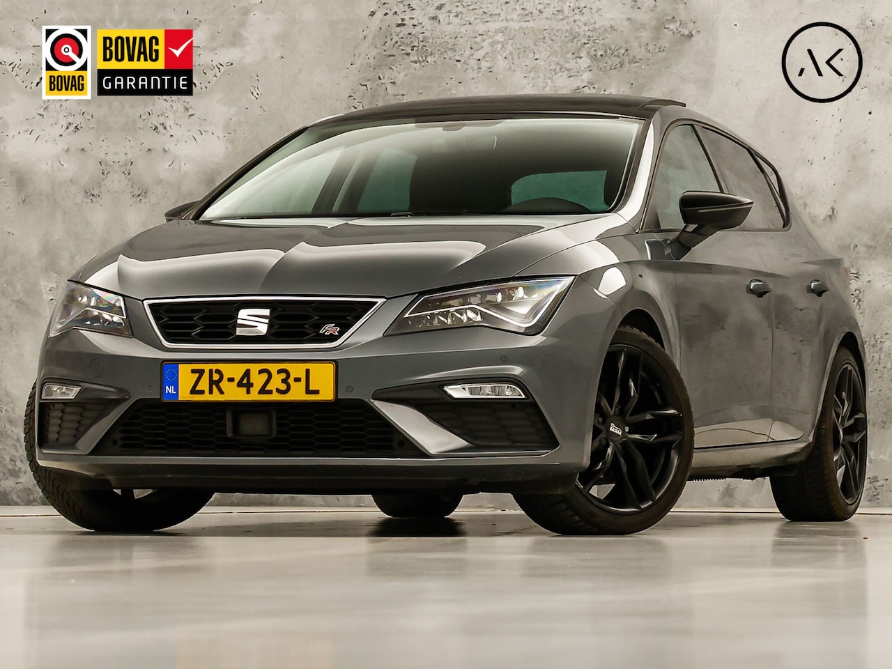 SEAT Leon - 1.4 TSI FR Intense Sport 150Pk Automaat (SCHUIFDAK, APPLE CARPLAY, KEYLESS, CAMERA, STOELV - AutoWereld.nl