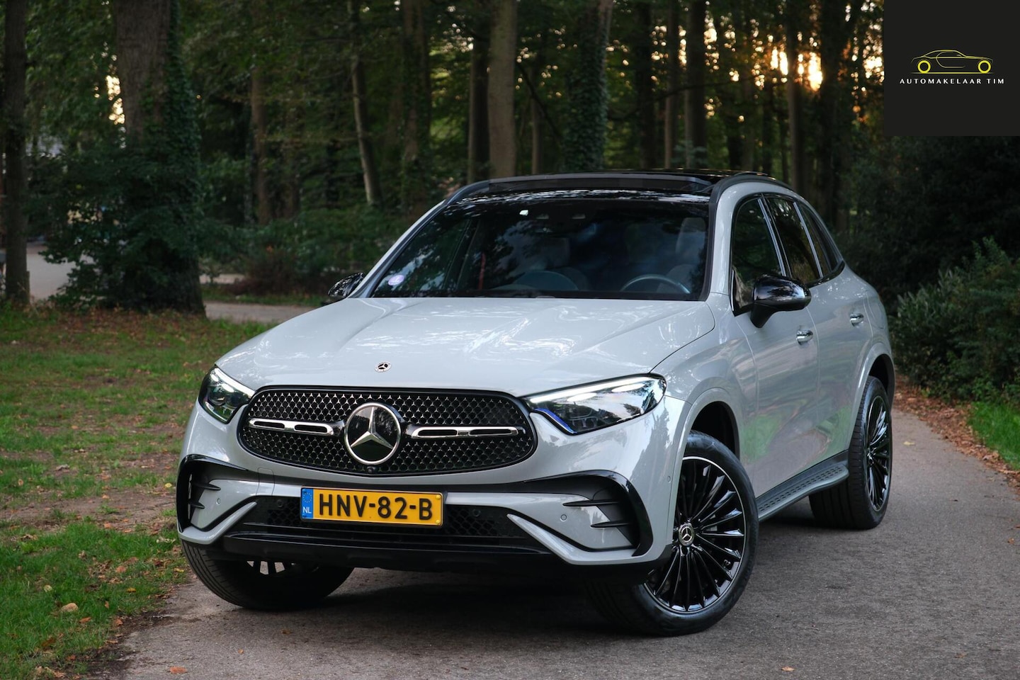Mercedes-Benz GLC-klasse - Mercedes GLC 300e 4MATIC AMG | PANO | BURMESTER | HUD | DIGITAL LIGHT | TREKHAAK - AutoWereld.nl