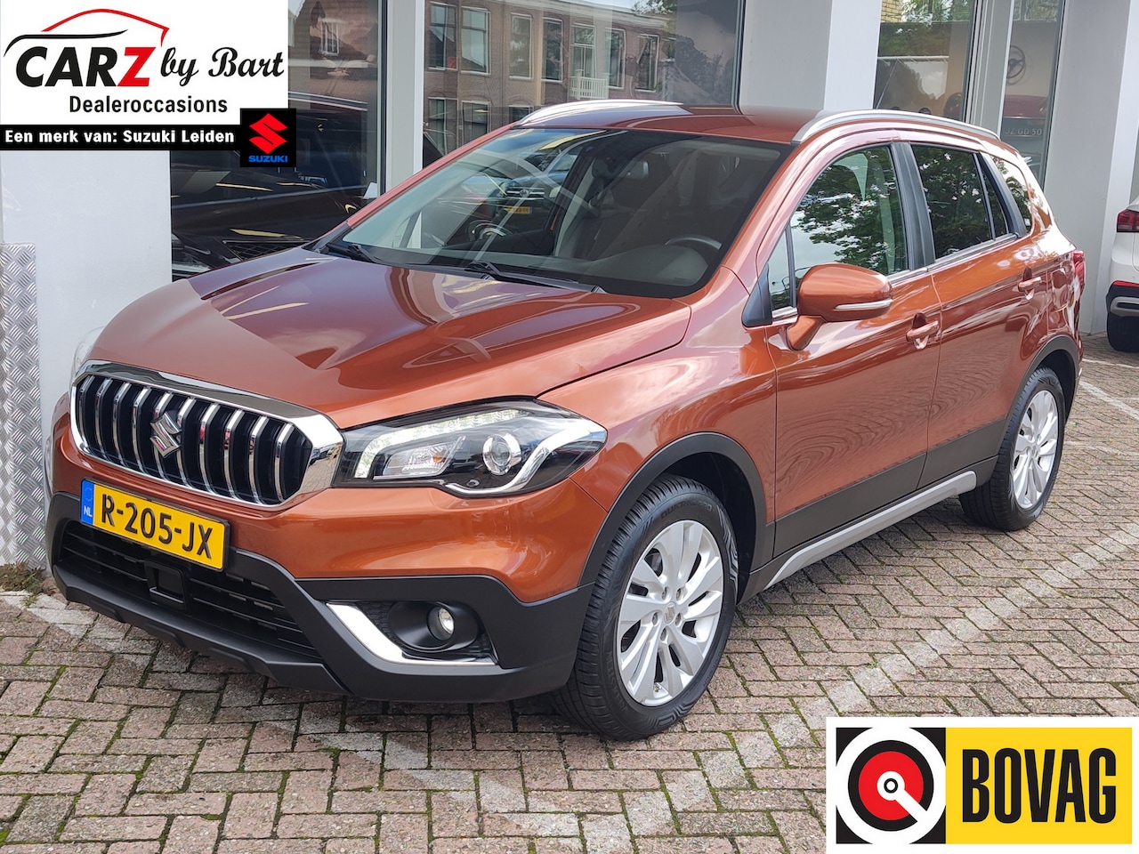 Suzuki S-Cross - 1.4 BOOSTERJET SELECT SMART HYBRID Navi | Camera | Stoelverwarming | Trekhaak - AutoWereld.nl