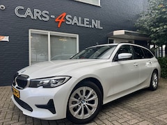 BMW 3-serie Touring - 318I Aut. Business Edit. + Camera + Car -play + Led + Lmv + Navi + D-glas