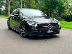 Mercedes-Benz A-klasse - 200 | AMG Line | Business Solution | NL auto | Pano | Night | Sfeer | MBUX | Camera | Carp