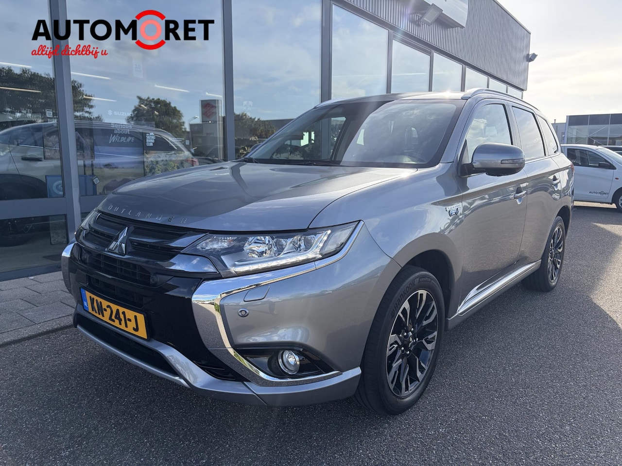 Mitsubishi Outlander - 2.0 PHEV instyle 2.0 PHEV instyle+ - AutoWereld.nl