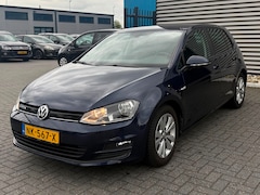 Volkswagen Golf - 1.0 TSI Connected Series