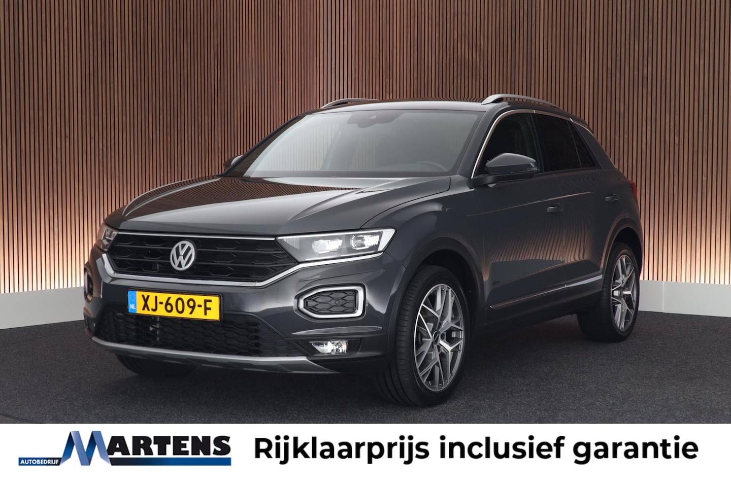 Volkswagen T-Roc - 1.0 TSI 116pk Sport Trekhaak LED Navigatie - AutoWereld.nl