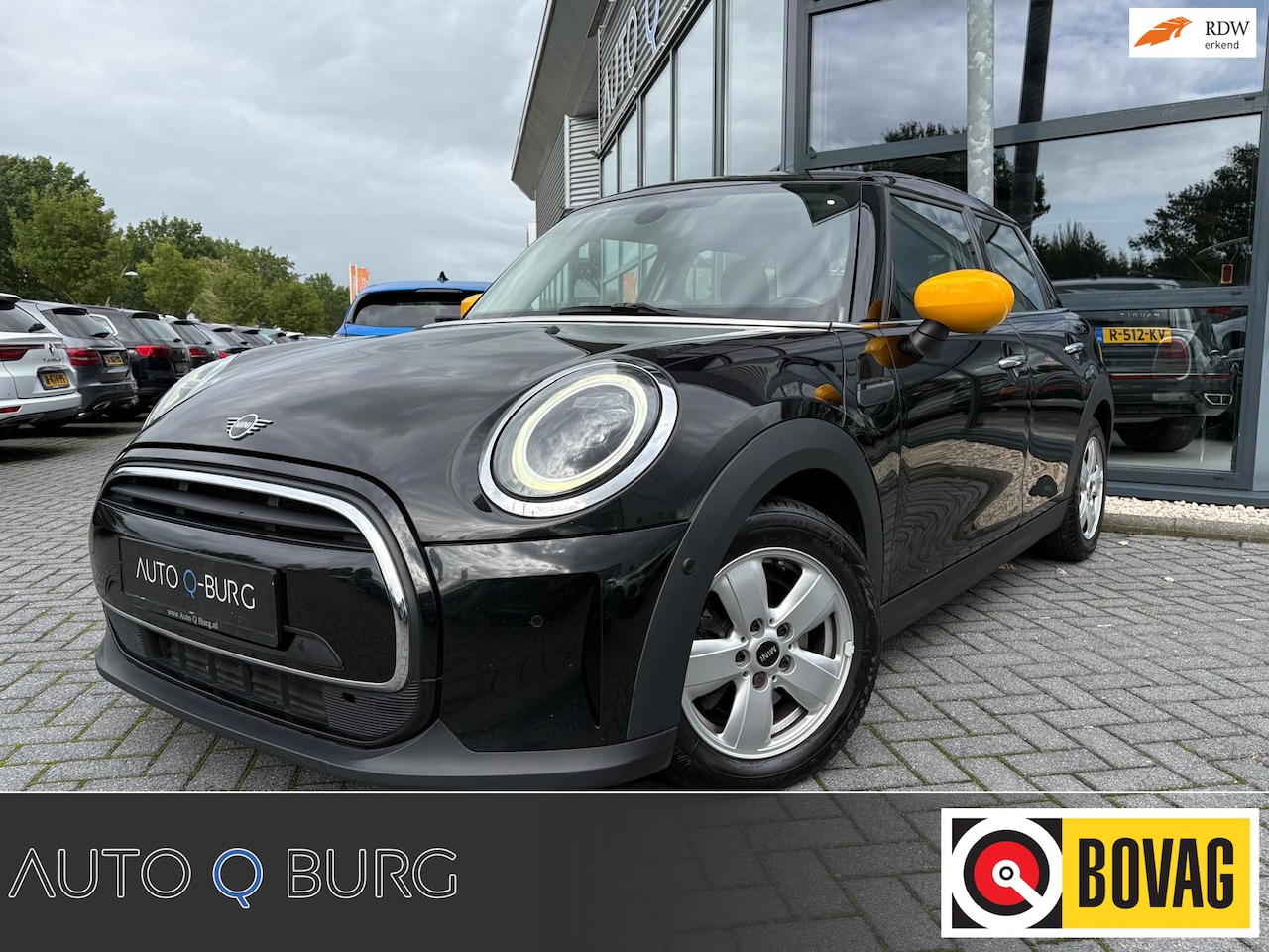 MINI 5-Deurs - 1.5 One | Airco | Navi | LMV | PDC | LED | Dealer Onderhouden| - AutoWereld.nl