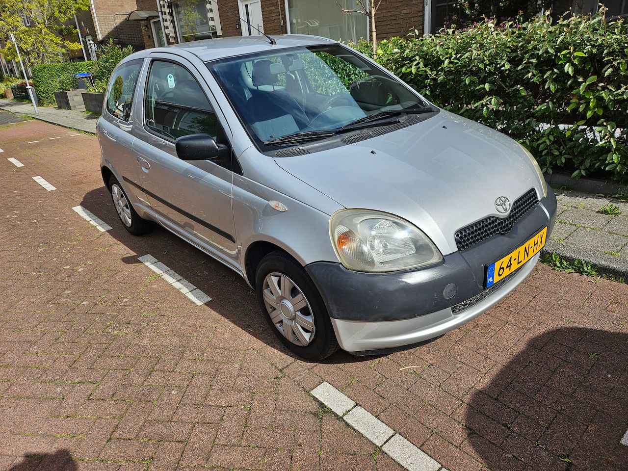 Toyota Yaris - 1.0-16V VVT-i - AutoWereld.nl