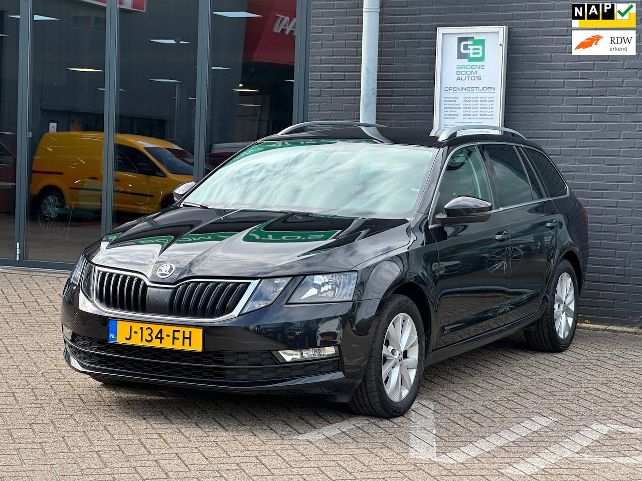 Skoda Octavia Combi - 1.5 TSI Greentech Business Edition/1STE EIG/150-PK/CARPLAY/NAVI/NETTE STAAT!! - AutoWereld.nl