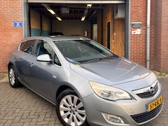 Opel Astra - 1.6 Cosmo PARKEERSENSOR/AIRCO