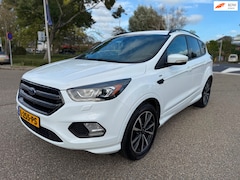 Ford Kuga - 1.5 EcoBoost ST Line / distributie.riem.vervangen / airco / cruise.control / leder / pdc /