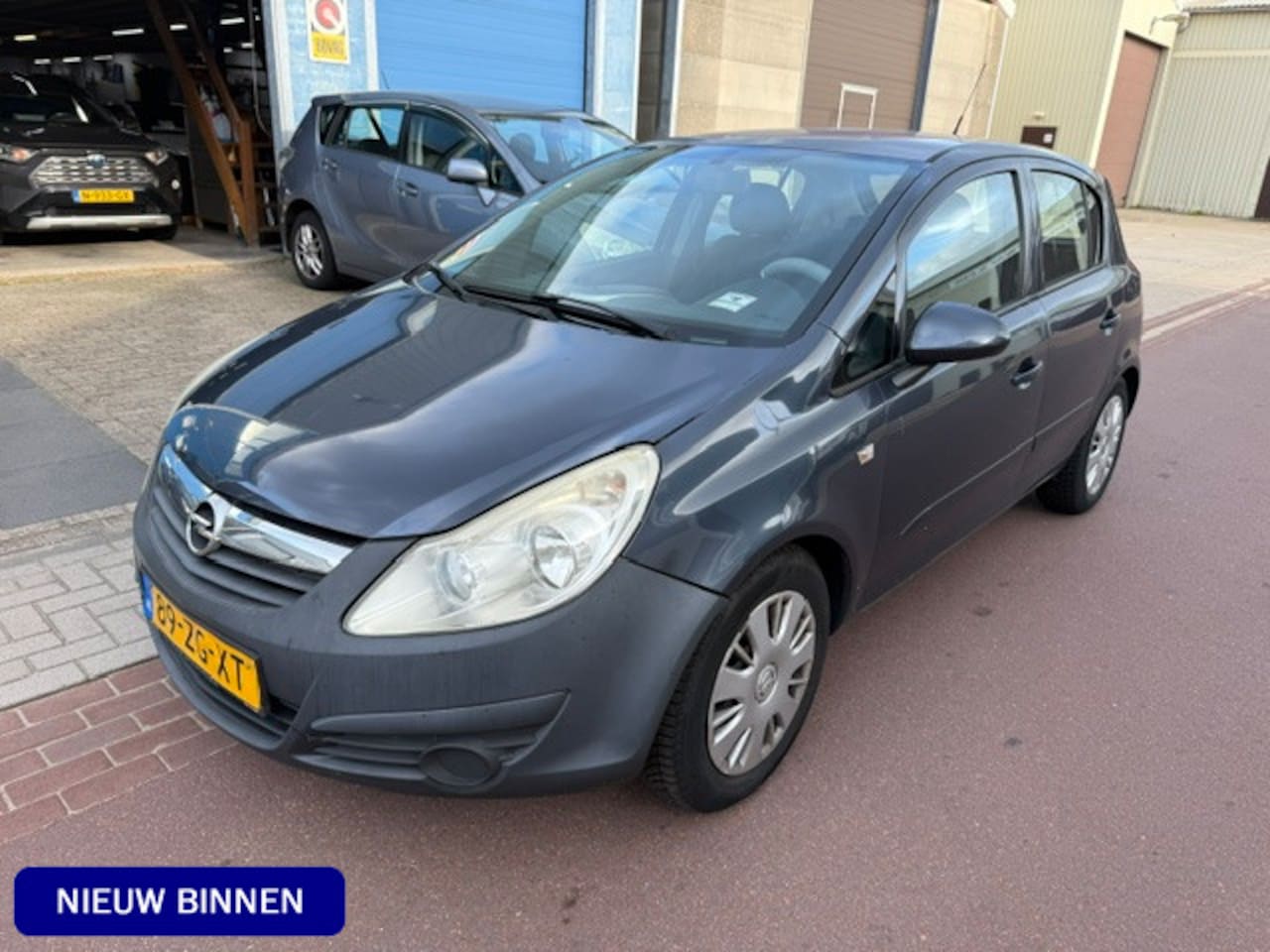 Opel Corsa - 1.4-16V Enjoy 2008 APK 08-2027 5-deuren Niet mooi, rijdt wel goed. - AutoWereld.nl