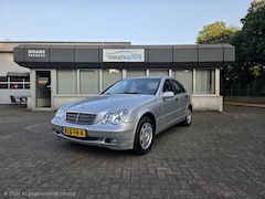 Mercedes-Benz C-klasse - 180 K. Classic Automaat Afneembare trekhaak Climate control Cruise control Navi