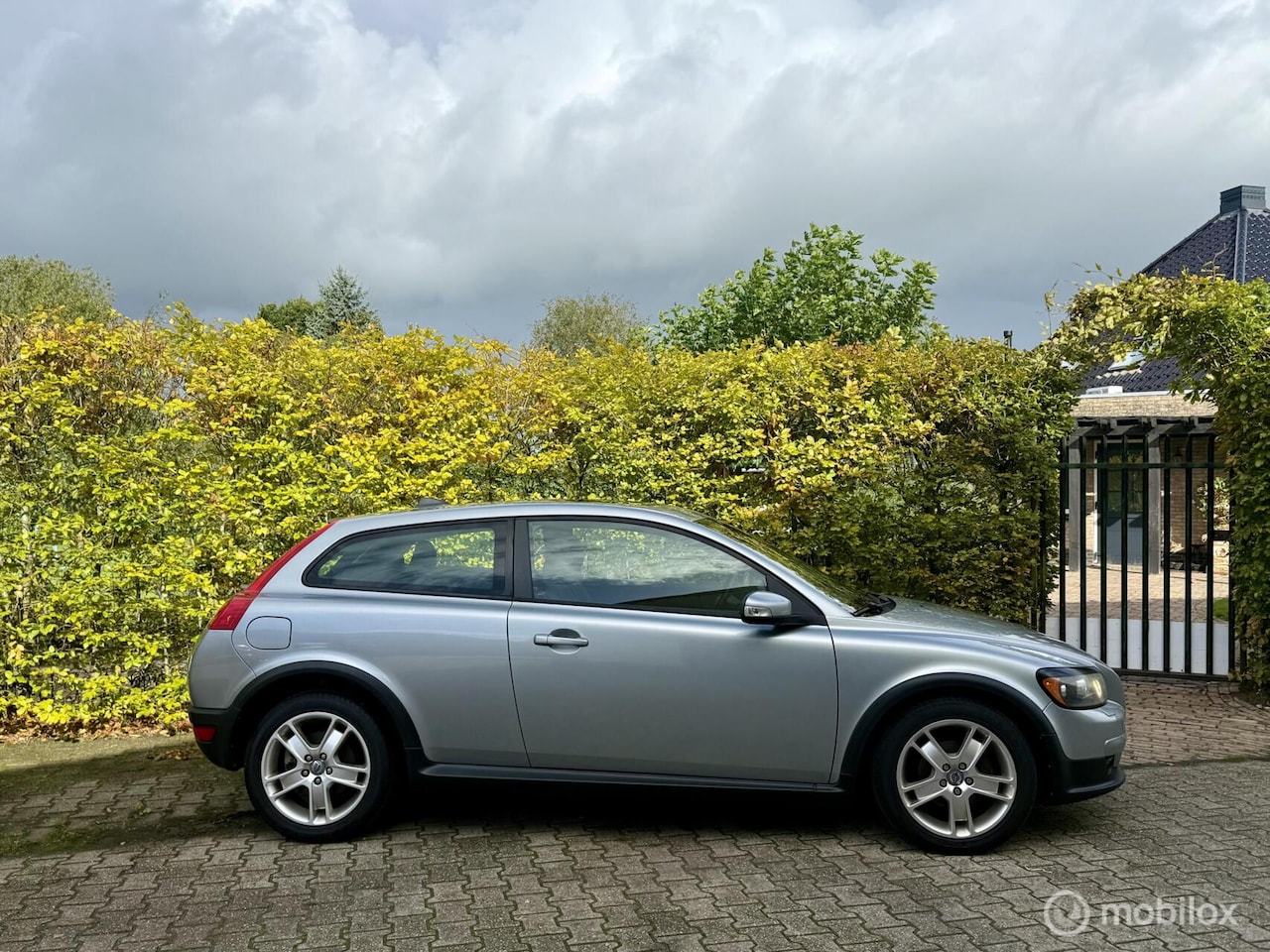 Volvo C30 - 1.8 Summum Compleet VOLVO dealer onderhouden!! Leer /schuifdak - AutoWereld.nl