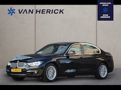 BMW 3-serie - 318i Luxury Edition Automaat | Sportstoelen | Achteruitrijcamera | Schuif/Kanteldak