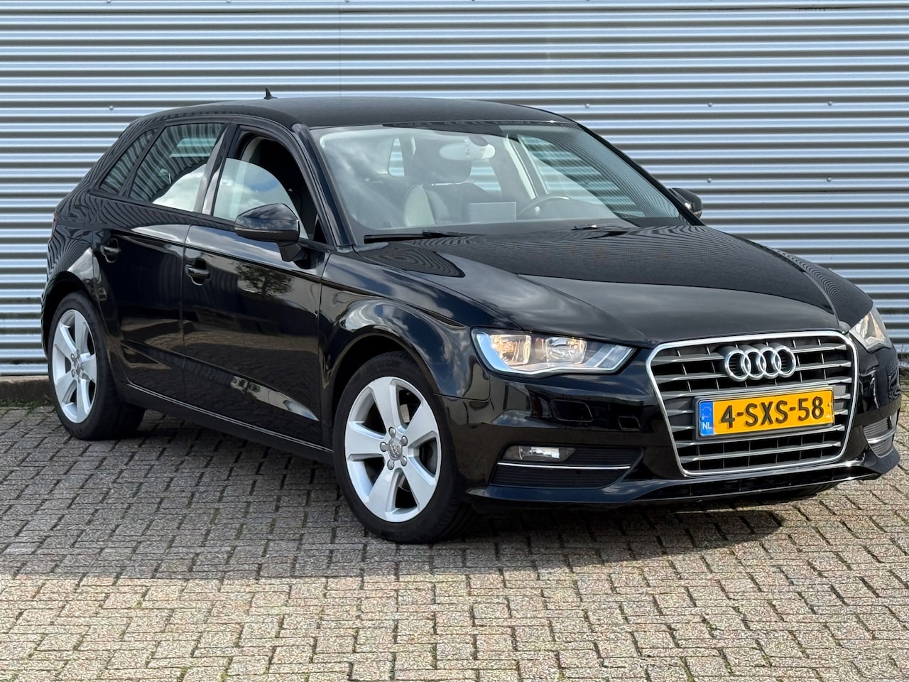 Audi A3 Sportback - 1.2 TFSI Ambition Pro Line / Navigatie / Airco / NAP / Inruil Mog. - AutoWereld.nl