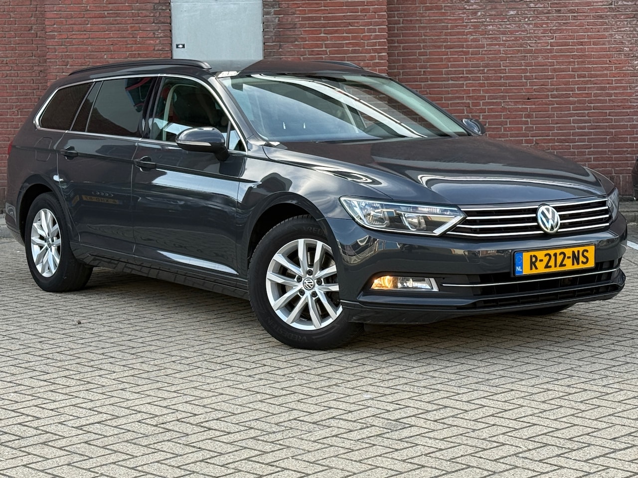 Volkswagen Passat Variant - 1.5 TSI Highline | NAVI | CAMARA | TREKHAAK | - AutoWereld.nl
