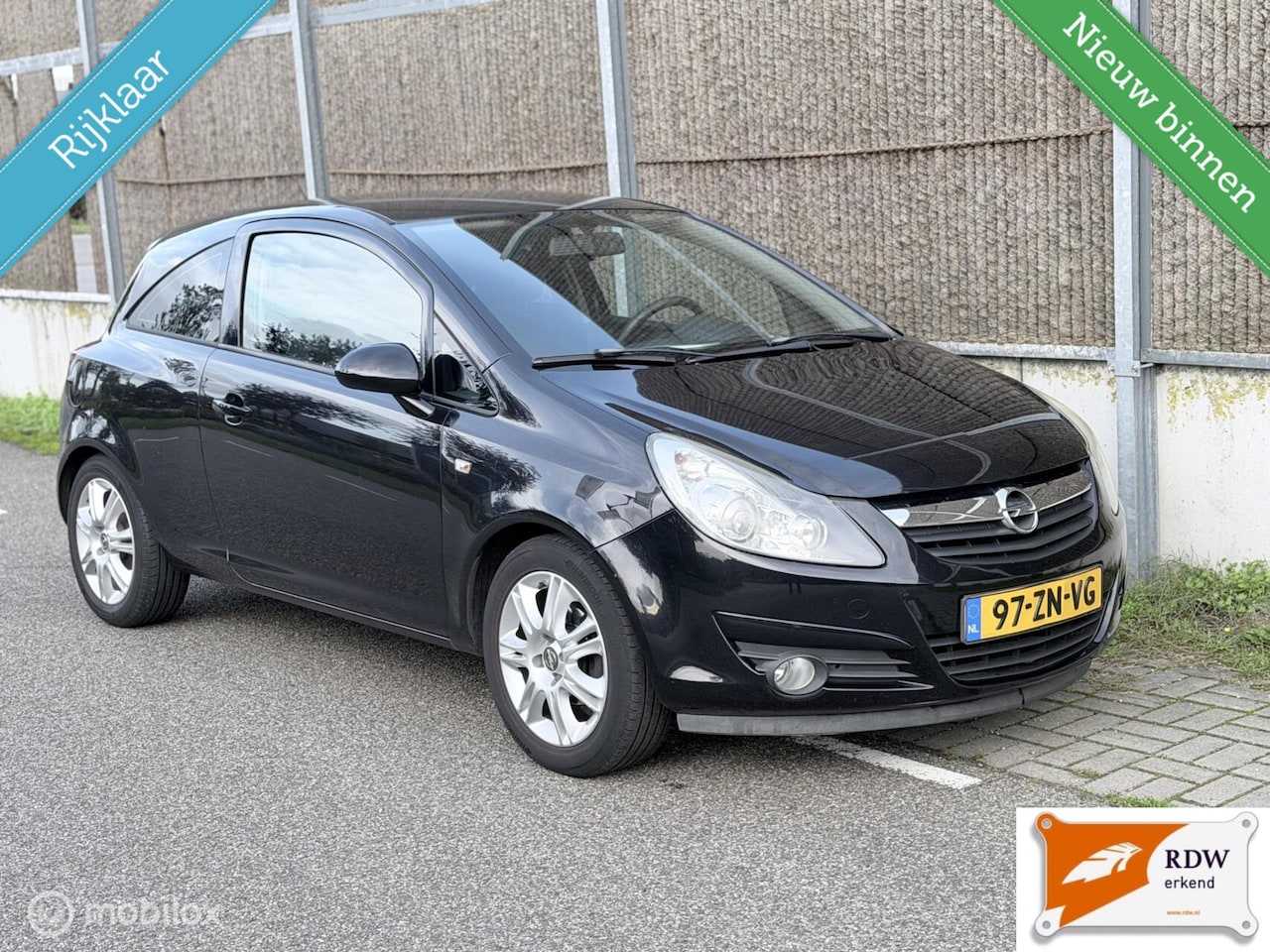 Opel Corsa - 1.4-16V Executive NAP/AIRCO/CARPLAY/ANDROID AUTO/CRUISE CONTROLE - AutoWereld.nl