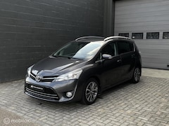 Toyota Verso - 1.8 VVT-i CVT Automaat | 7-Persoons | Trekhaak | Navi | Lichtmetaal |