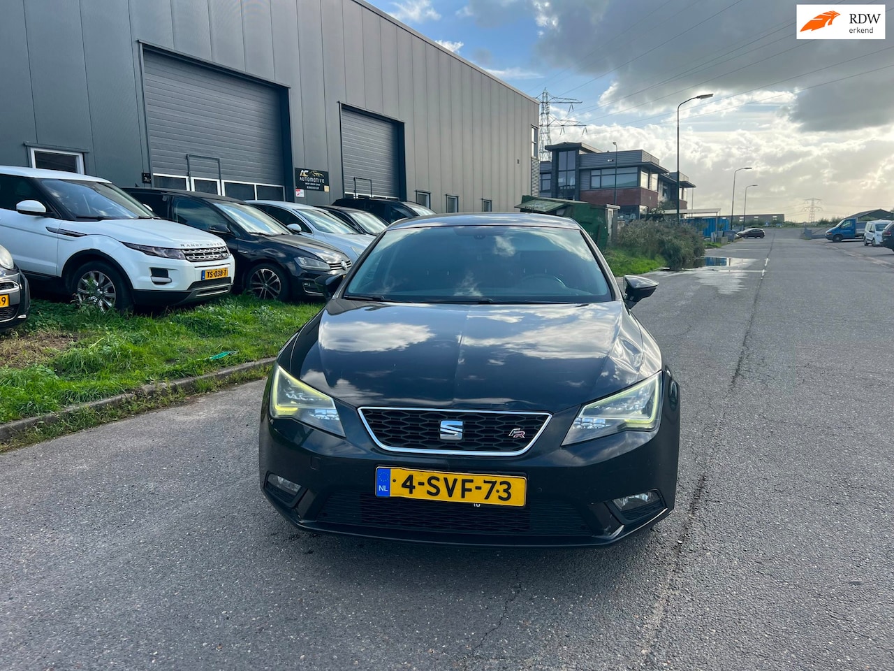 SEAT Leon - 1.6 TDI Limited Edition II 1.6 TDI Limited Edition II FR. - AutoWereld.nl