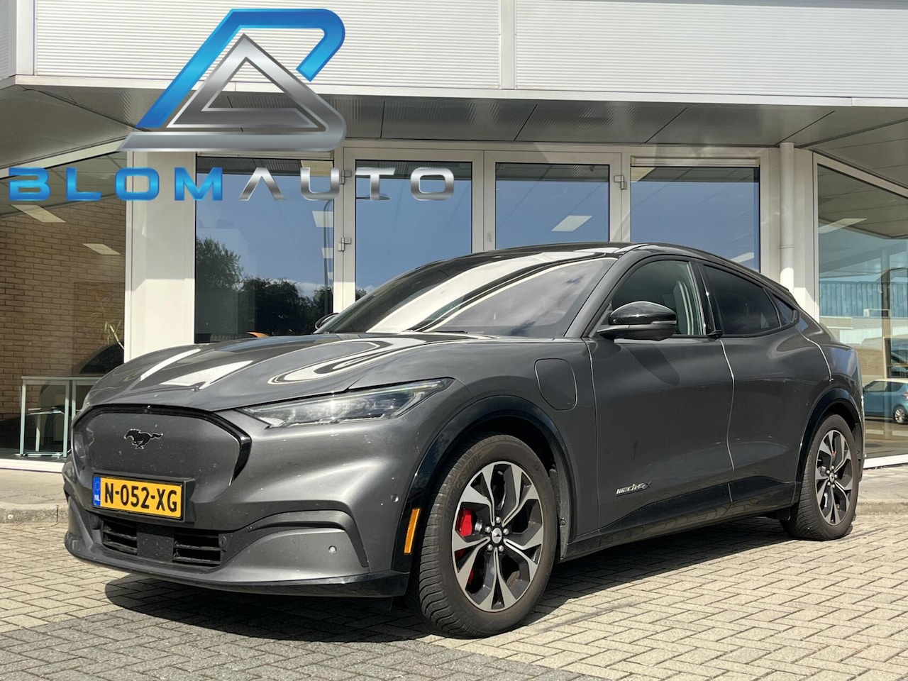 Ford Mustang Mach-E - 338PK AWD 98 kWh PANO+TREKHAAK+B&O SOH92 - AutoWereld.nl