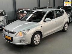 Hyundai i30 - 1.4i Dynamic APK NAP Airco Nieuwe Koppeling