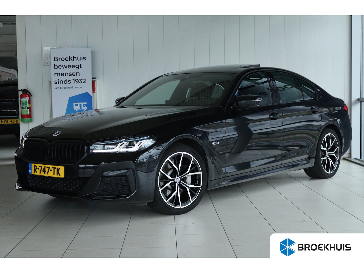 BMW 5-serie - 530e M-Sport Business Edition Plus | SoH 92% | Laser | Head-up | Schuifdak | Memory | Came - AutoWereld.nl