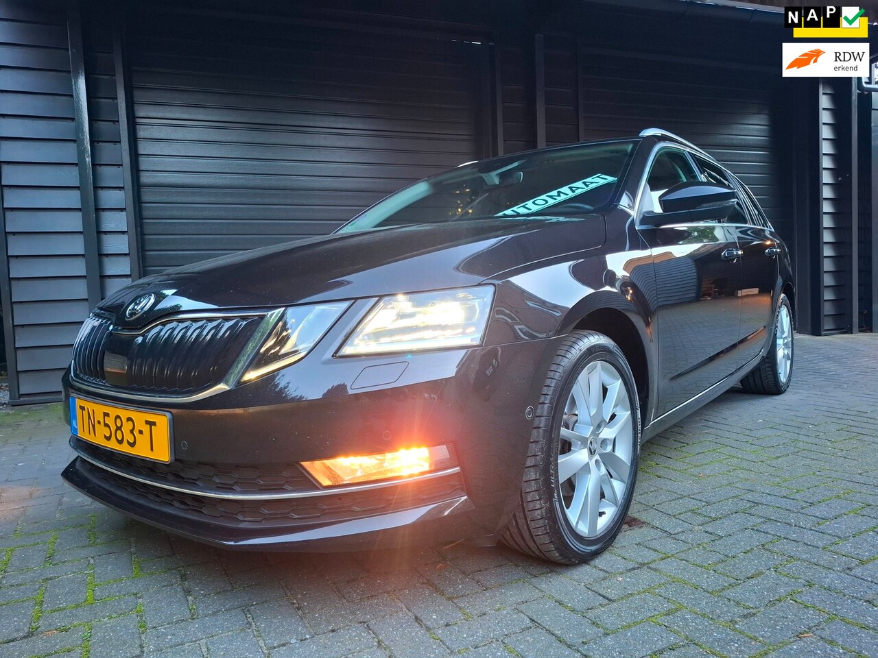 Skoda Octavia Combi - 1.0 TSI Business automaat Carplay trekhaak etc - AutoWereld.nl