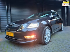 Skoda Octavia Combi - 1.0 TSI Business automaat Carplay trekhaak etc