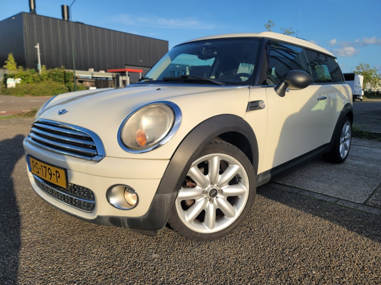 MINI Clubman - 1.6 One AIRCO|APK|NAP|CRUISE|17"|2012 - AutoWereld.nl