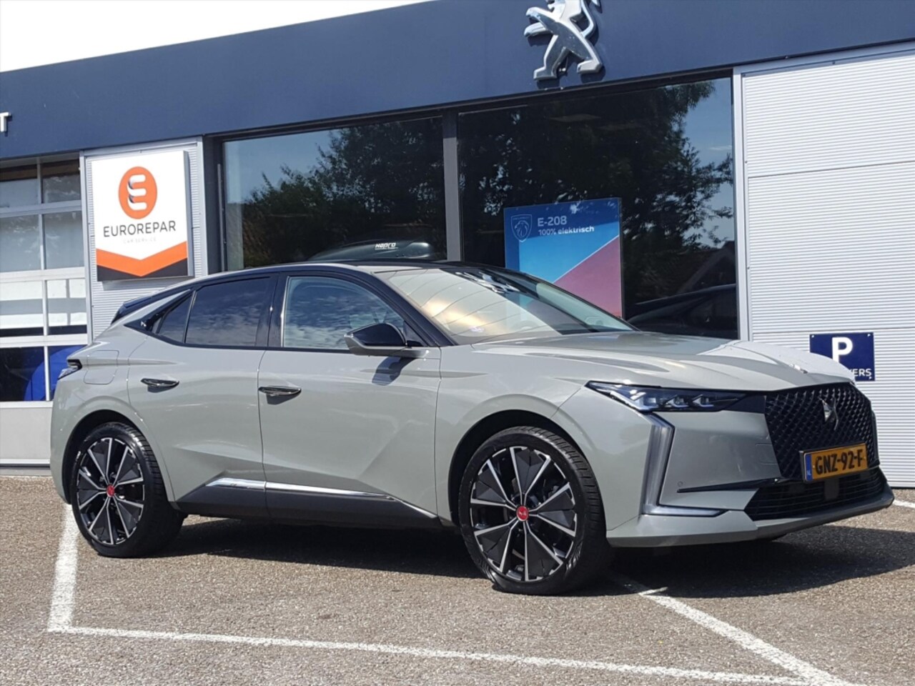 DS 4 - 1.6 E-Tense 225pk Plug-in Hybrid Performance Line AUTOMAAT Apple Carplay & Android Auto | - AutoWereld.nl