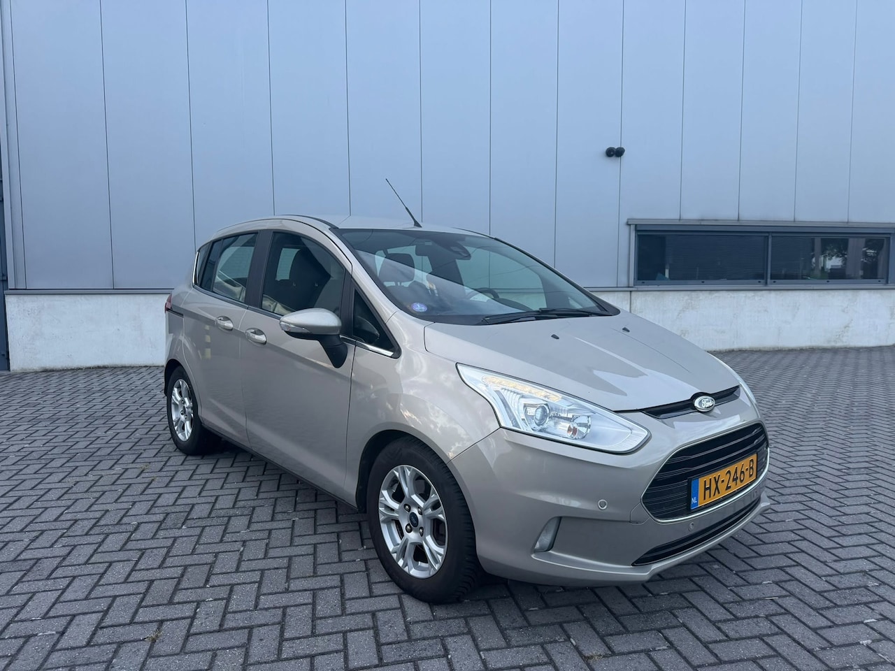 Ford B-Max - 1.0 EcoBoost Titanium 1.0 EcoBoost Titanium - AutoWereld.nl