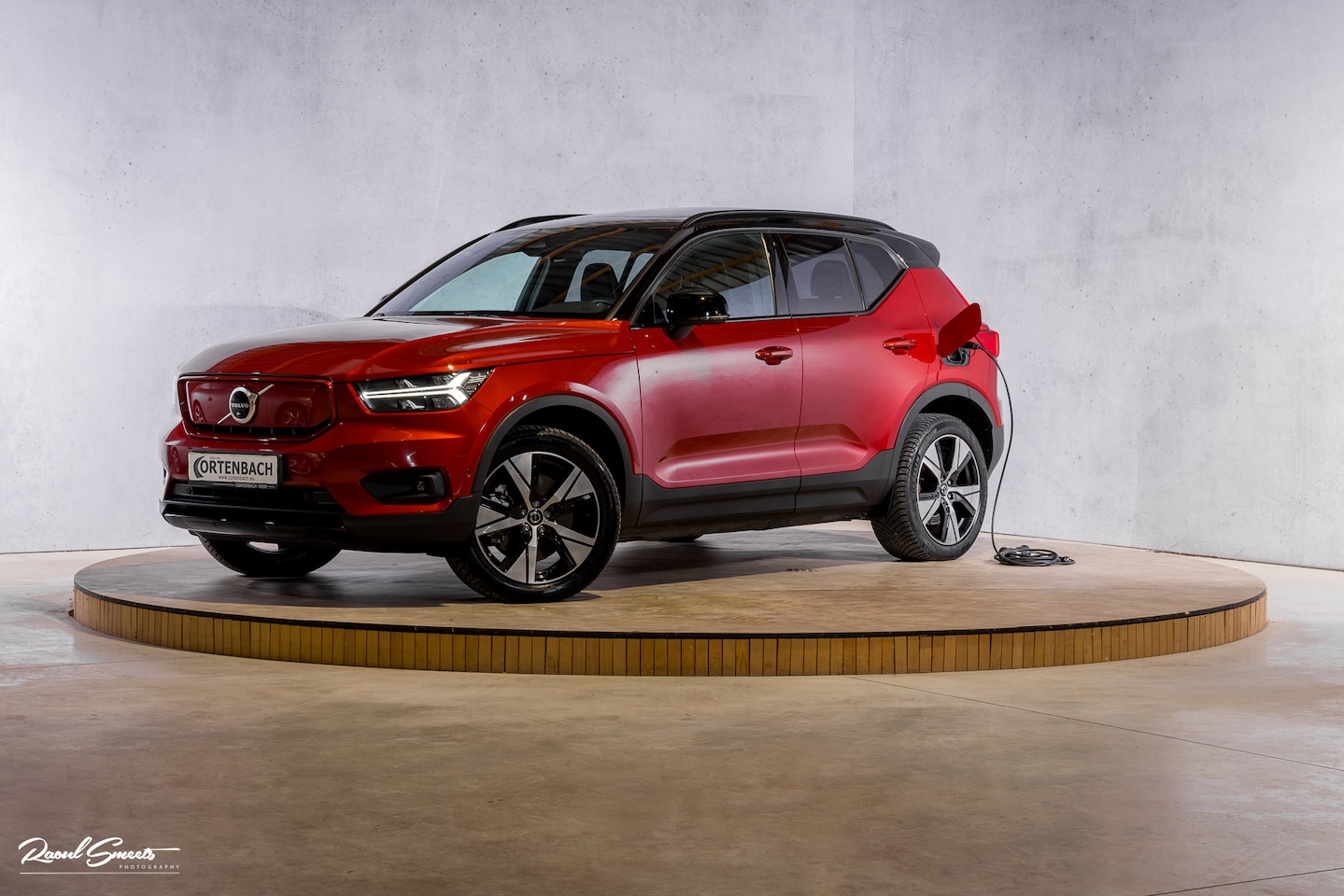 Volvo XC40 - Recharge Twin Pro | Panoramadak | Adaptieve cruise | Memory | Harman Kardon | Blis | - AutoWereld.nl