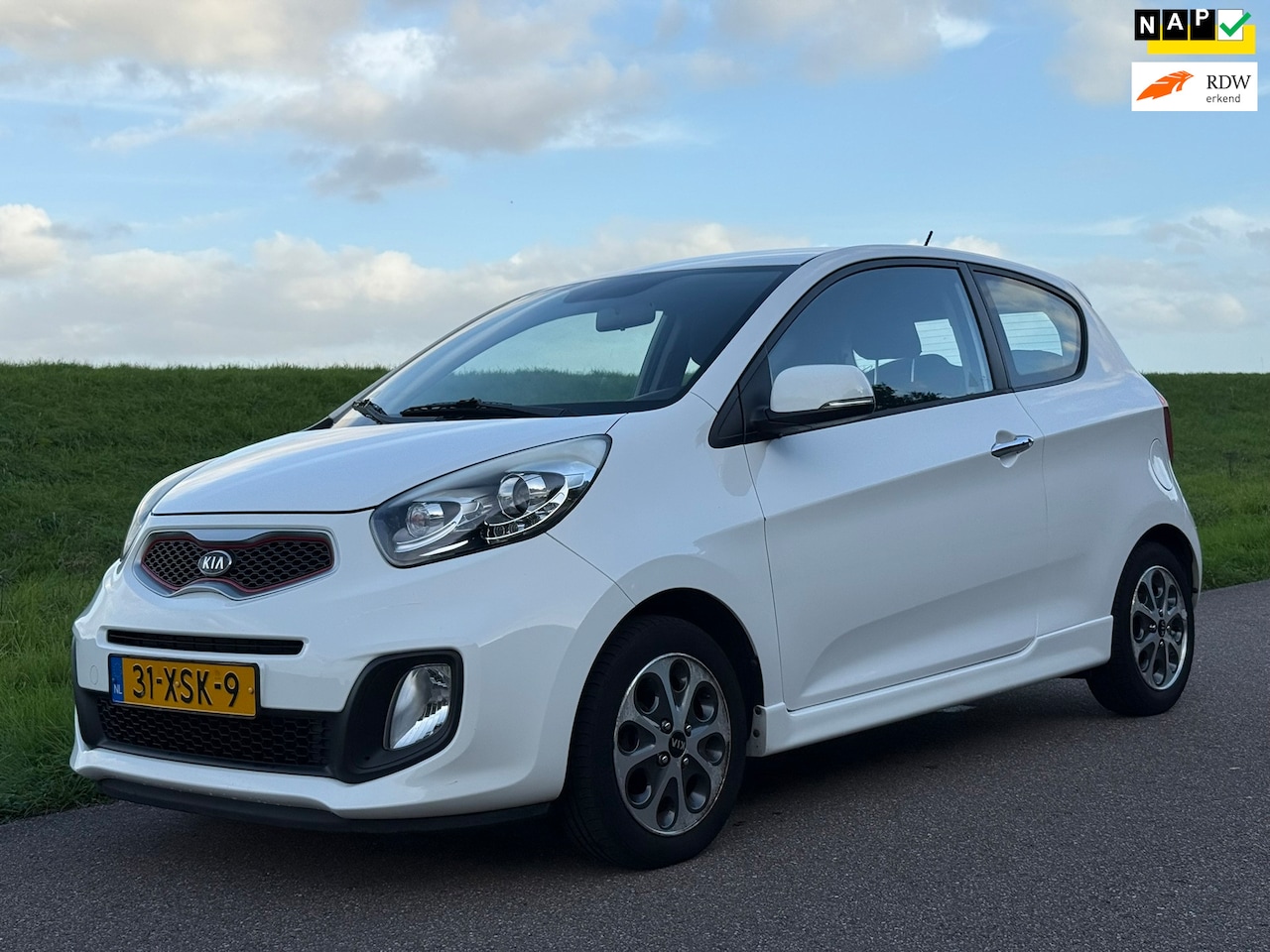 Kia Picanto - 1.2 CVVT ISG Super Pack | Keyless | Cruise | Climate | LED - AutoWereld.nl
